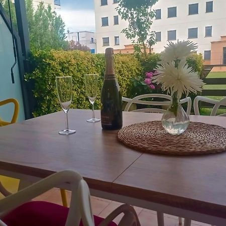 Apartamento En Primera Linea De Mar Rosas Exterior foto