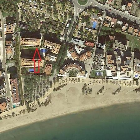 Apartamento En Primera Linea De Mar Rosas Exterior foto