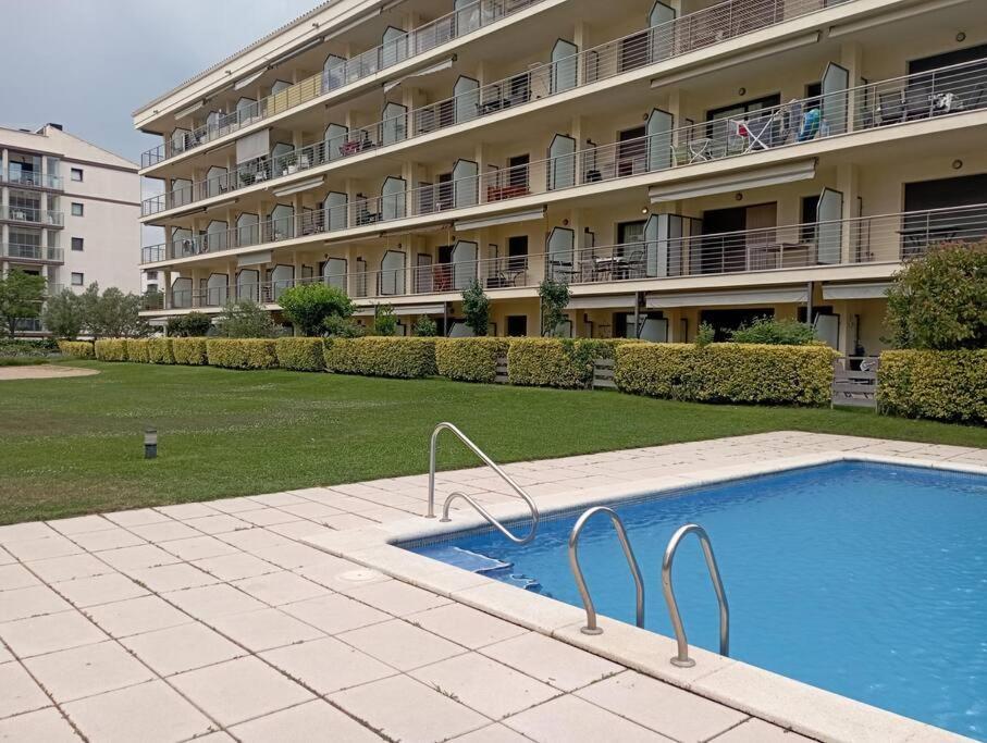 Apartamento En Primera Linea De Mar Rosas Exterior foto