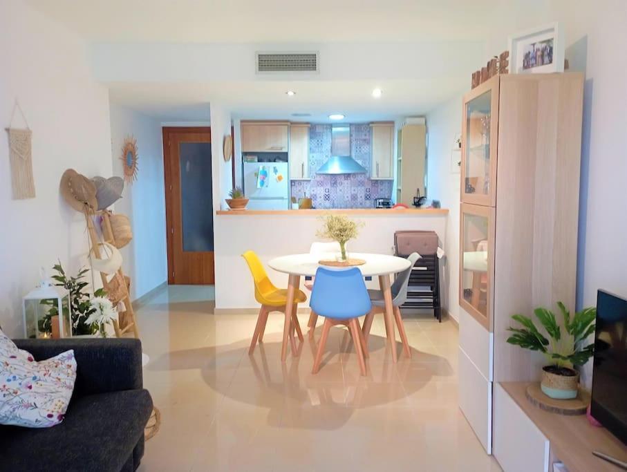 Apartamento En Primera Linea De Mar Rosas Exterior foto