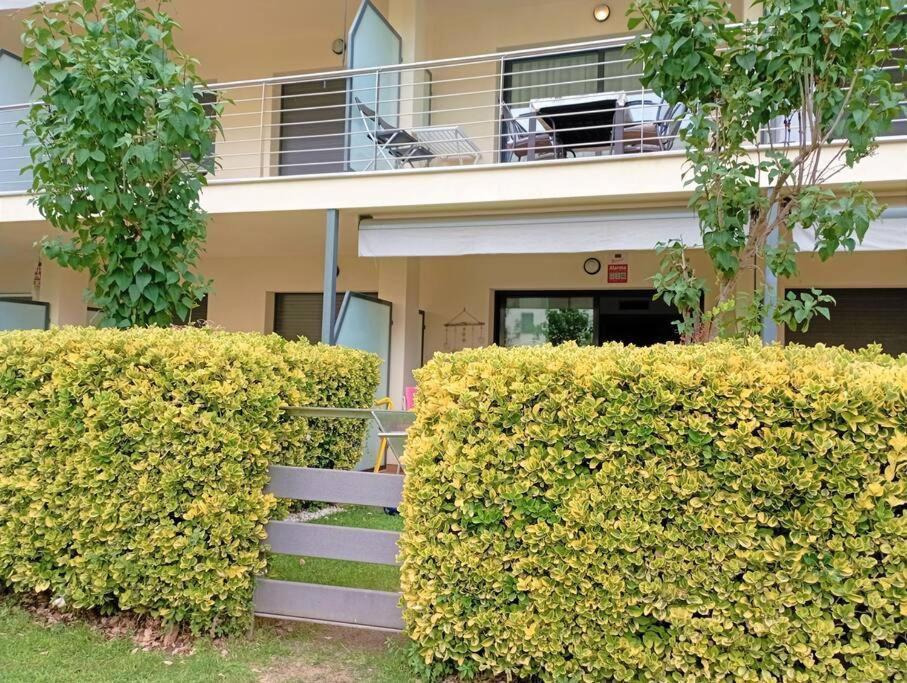 Apartamento En Primera Linea De Mar Rosas Exterior foto