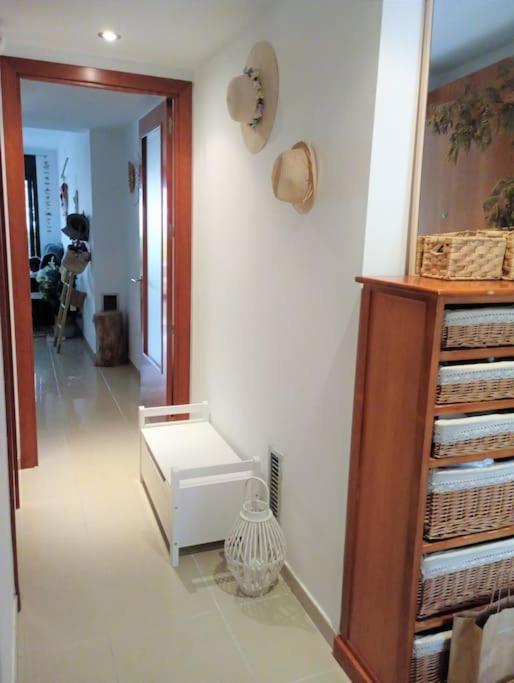 Apartamento En Primera Linea De Mar Rosas Exterior foto