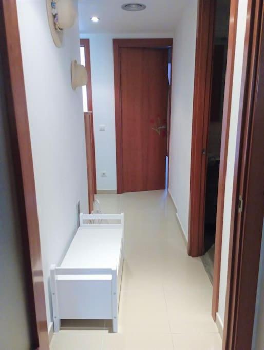 Apartamento En Primera Linea De Mar Rosas Exterior foto