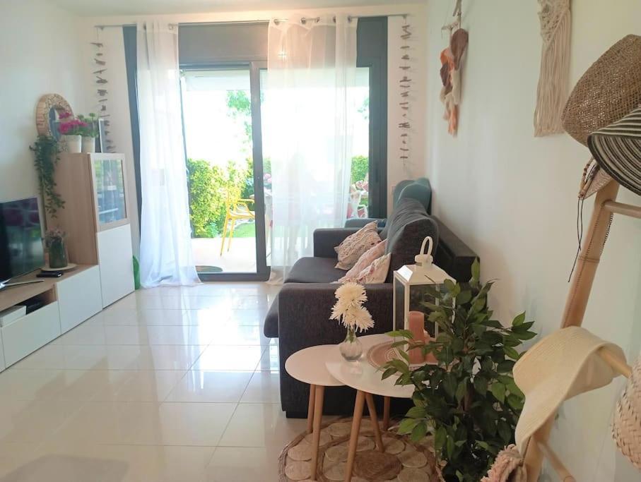 Apartamento En Primera Linea De Mar Rosas Exterior foto